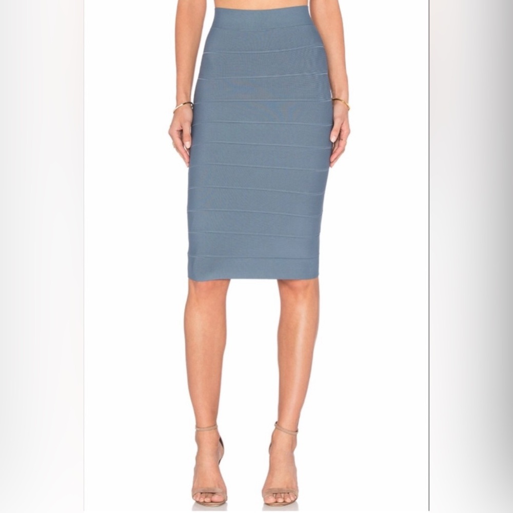 BCBGMAXAZRIA Women's Leger, Light Ash, Medium